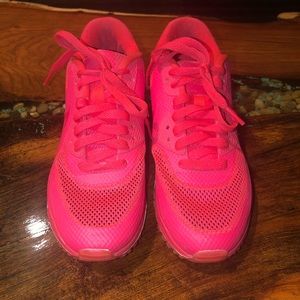 neon pink air max
